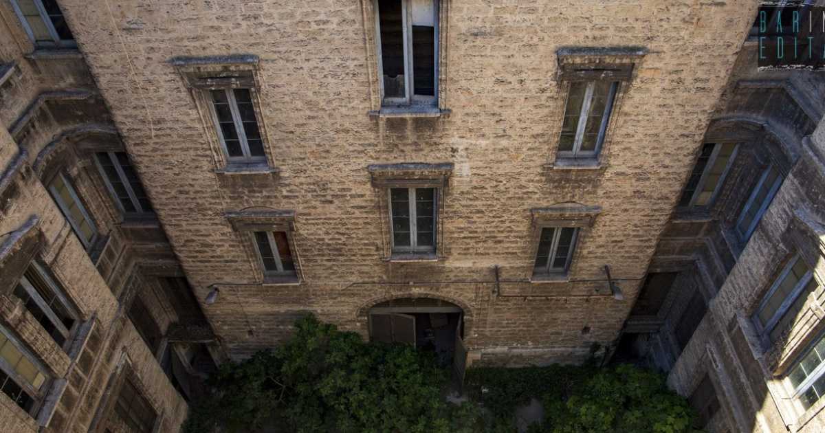 Bari, viaggio nello storico e desolato ex Istituto Nautico: �Ma presto verr� riqualificato�